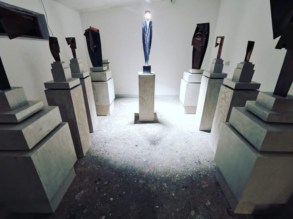 Sculptures by Tom Leaper